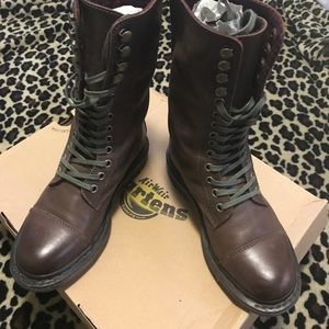 Dr. Martens AirWair Bridge